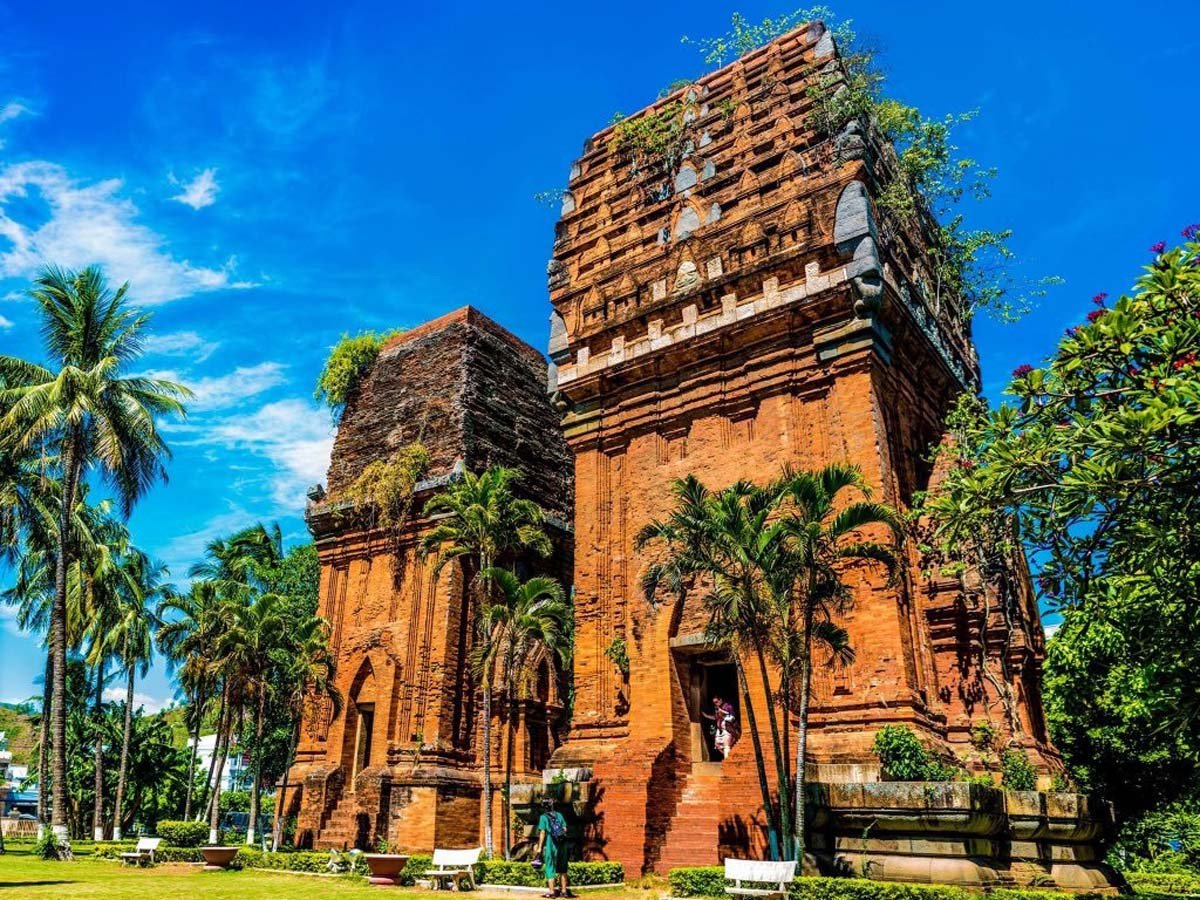 Tháp Đôi Quy Nhơn